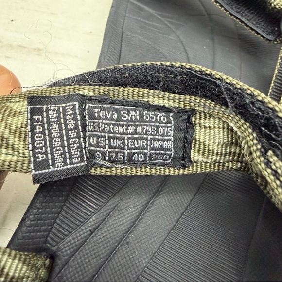 Teva Green Hurricane Sandals Size 9 - Picture 8 of 8